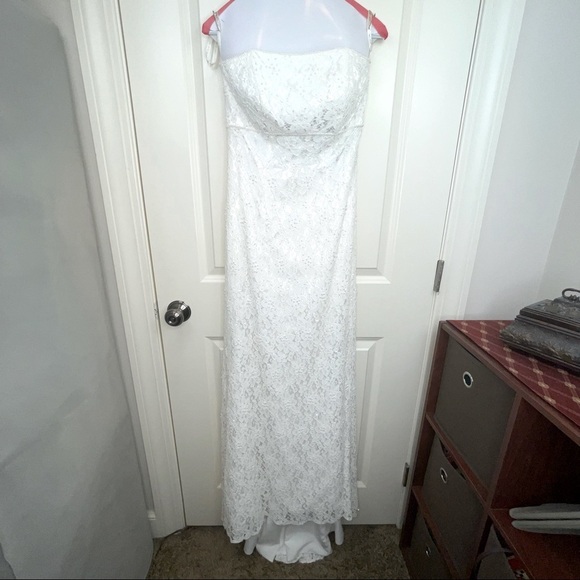 David’s Bridal Galina S8551 Allover Beaded Lace Sheath Empire Waist Strapeless - Picture 3 of 17